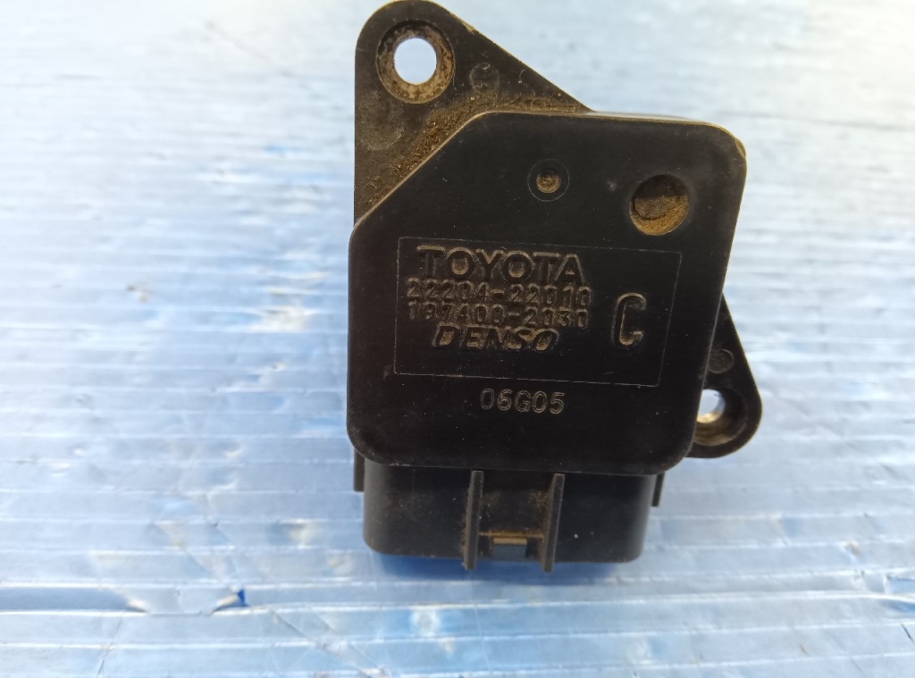 Toyota - Junk! Toyota Genuine Air Flow Sensor