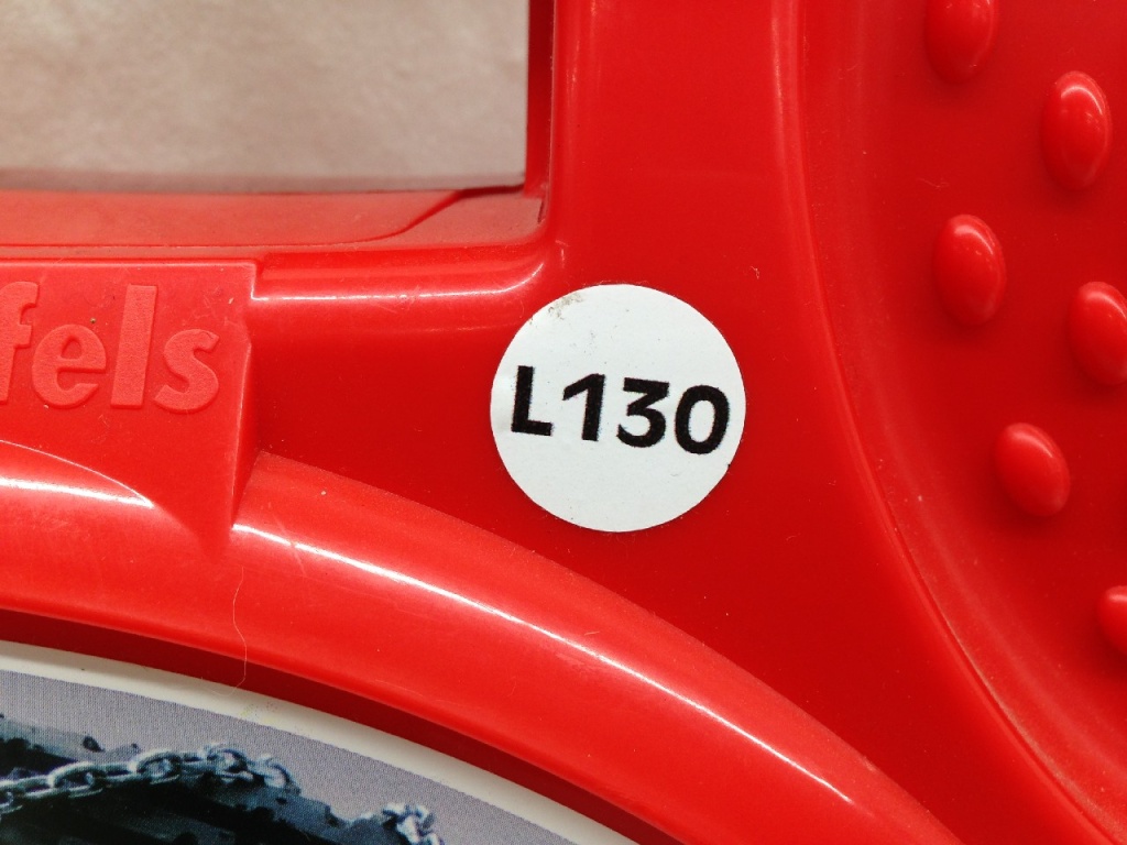 Unknown - Unused metal chain (225/60R17 etc.) L130