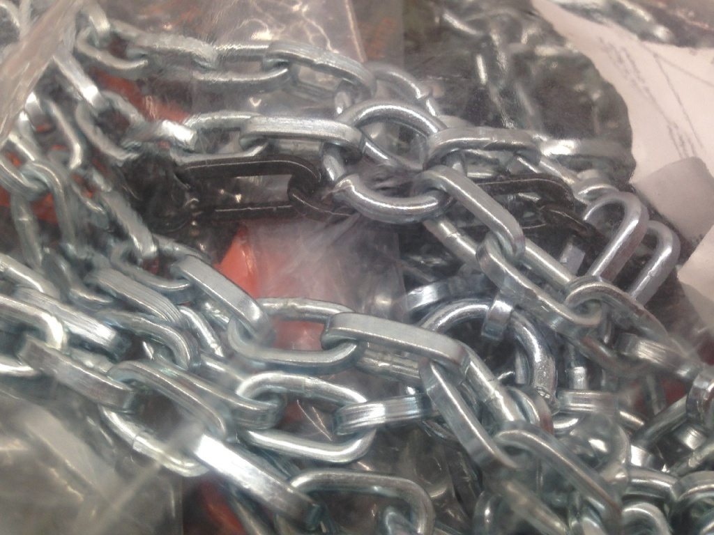 Unknown - Unused metal chain (225/60R17 etc.) L130
