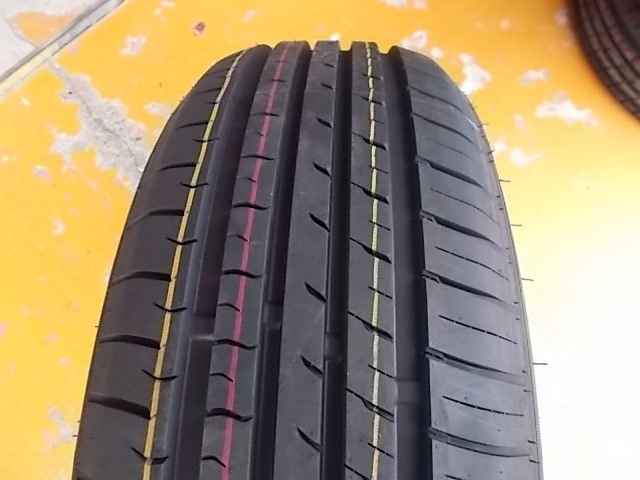 Unknown - New tires H02 (205/60R16)