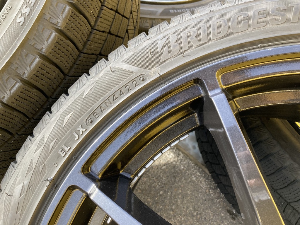 MID Wheels - SCHNEIDER/BS 18-inch studless tires (4 tires)