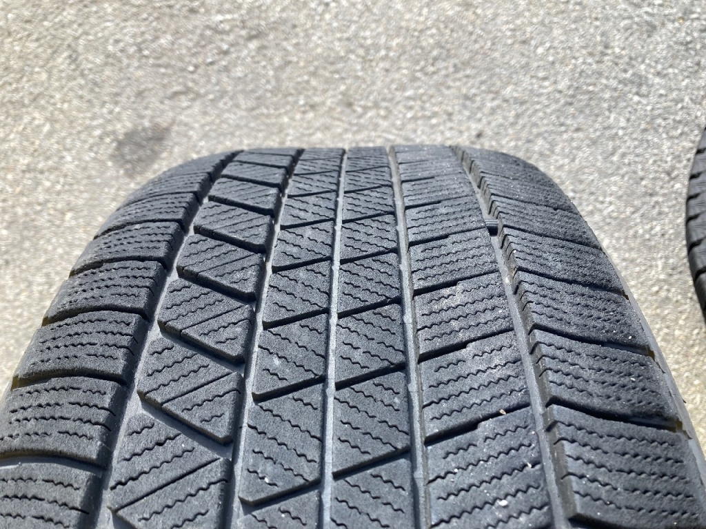 MID Wheels - SCHNEIDER/BS 18-inch studless tires (4 tires)