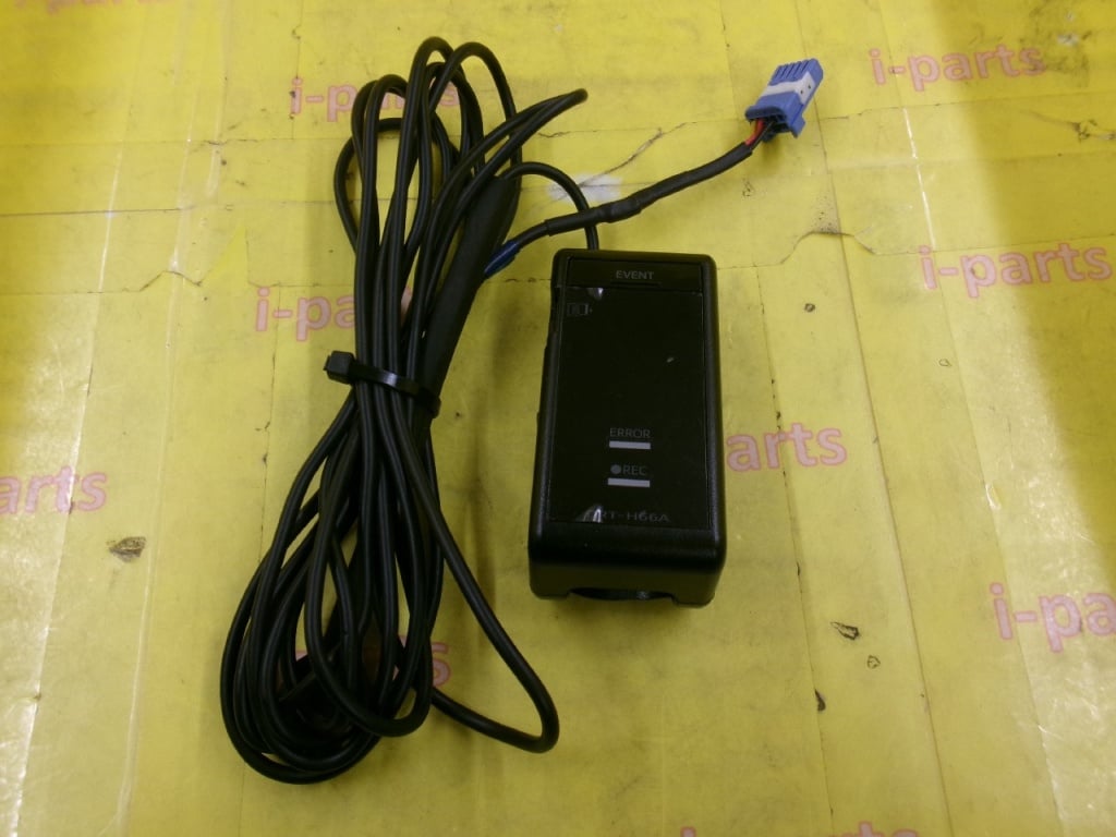 Toyota - Toyota Genuine Drive Recorder (DRT-H66A)