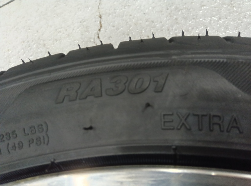 BADX - W.VISION/New Import 17-inch 4 wheels