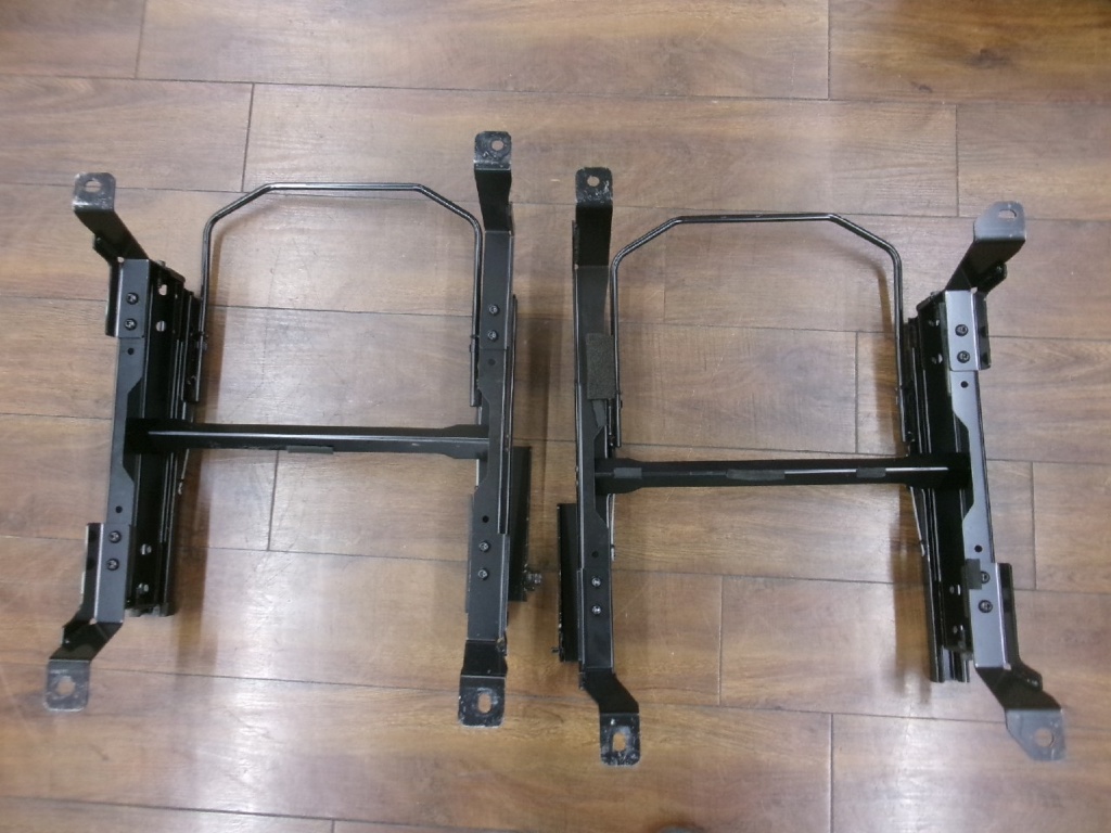 Recaro - Used Recaro seat rails (left and right set) for Estima HV