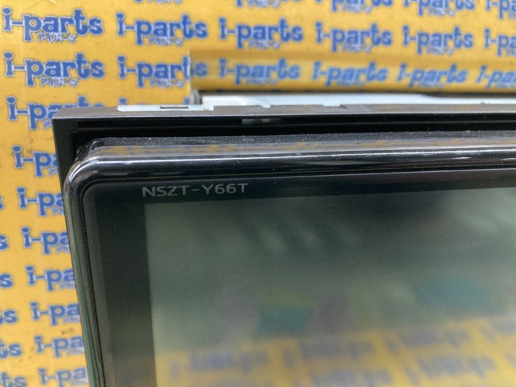 Toyota - Used! Toyota Genuine SD Navigation System (NSZT-Y66T