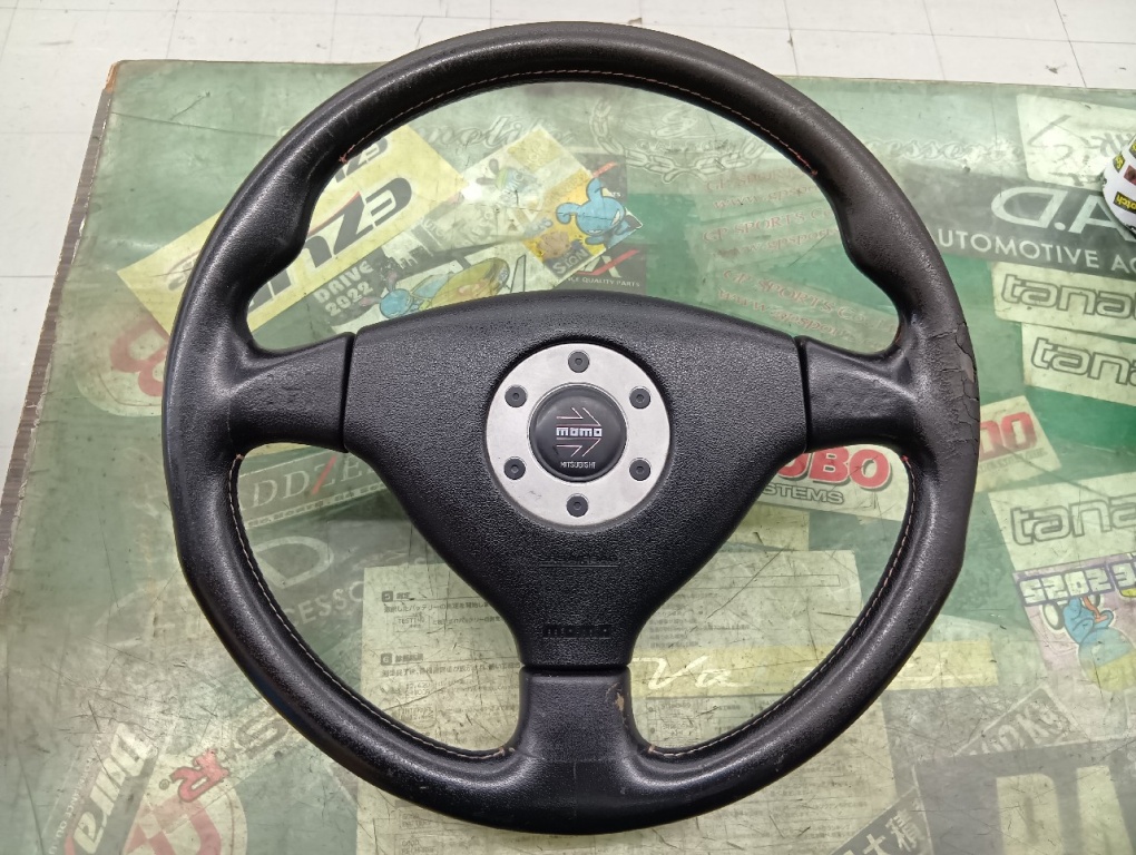 その他 MOMO Mitsubishi - Genuine MOMO steering wheel for Lancer Evolution
