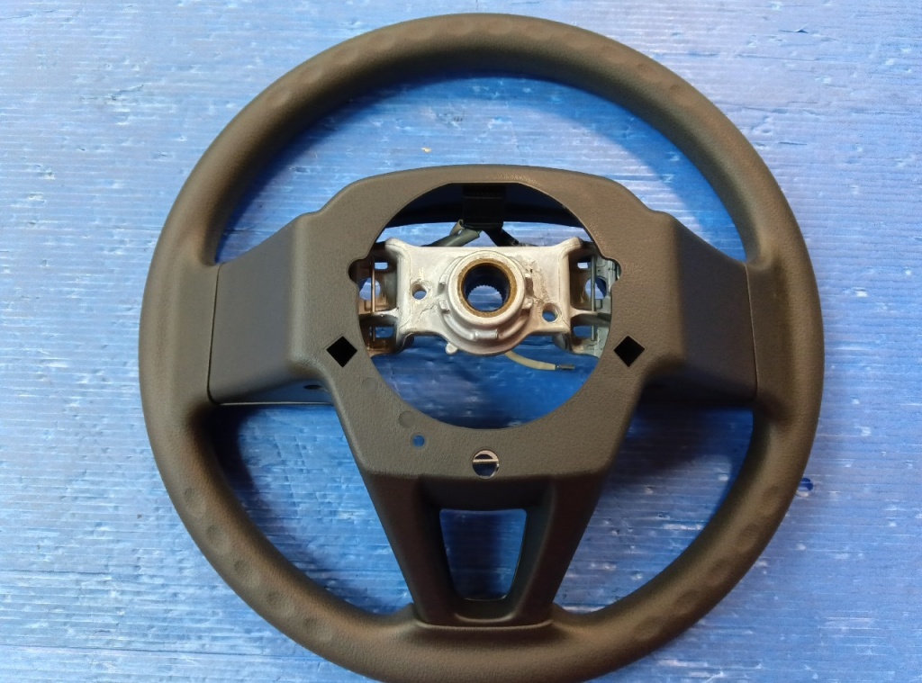 Daihatsu - Atrai (S710V) genuine steering wheel
