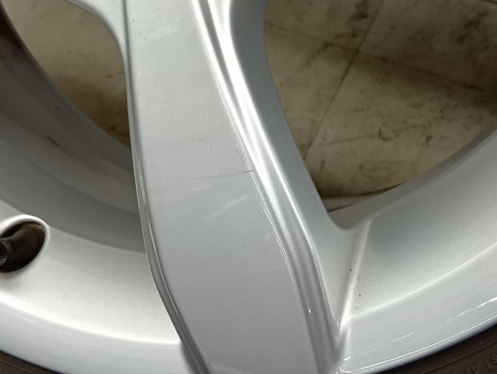 Audi - Audi A1 Genuine YH15-inch Studless Tires (Set of 4)