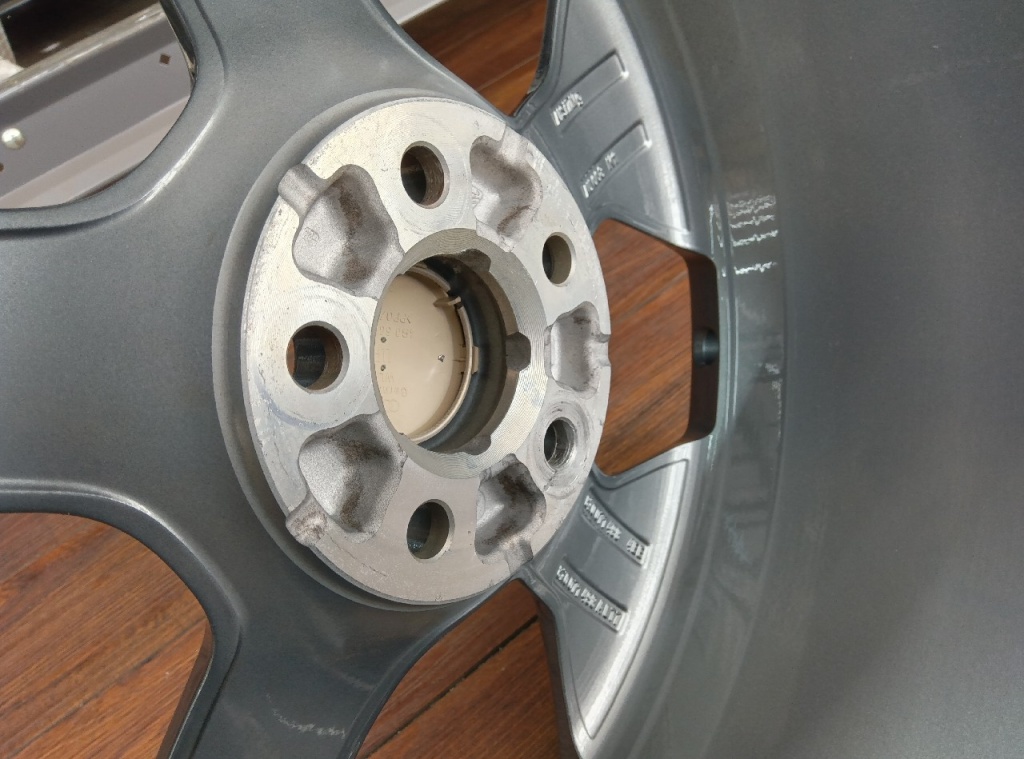 Audi - AUDI A1 genuine OP 18-inch aluminum wheel (1 piece only)