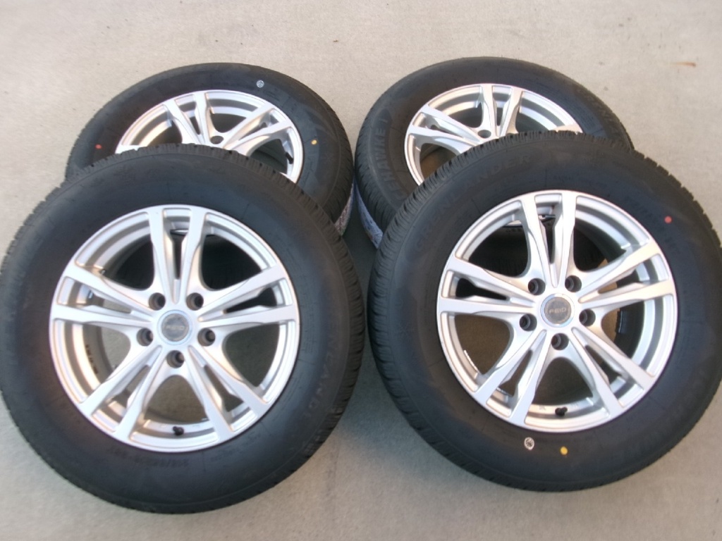 Bridgestone - FEID/New 16-inch studless tires (set of 4)