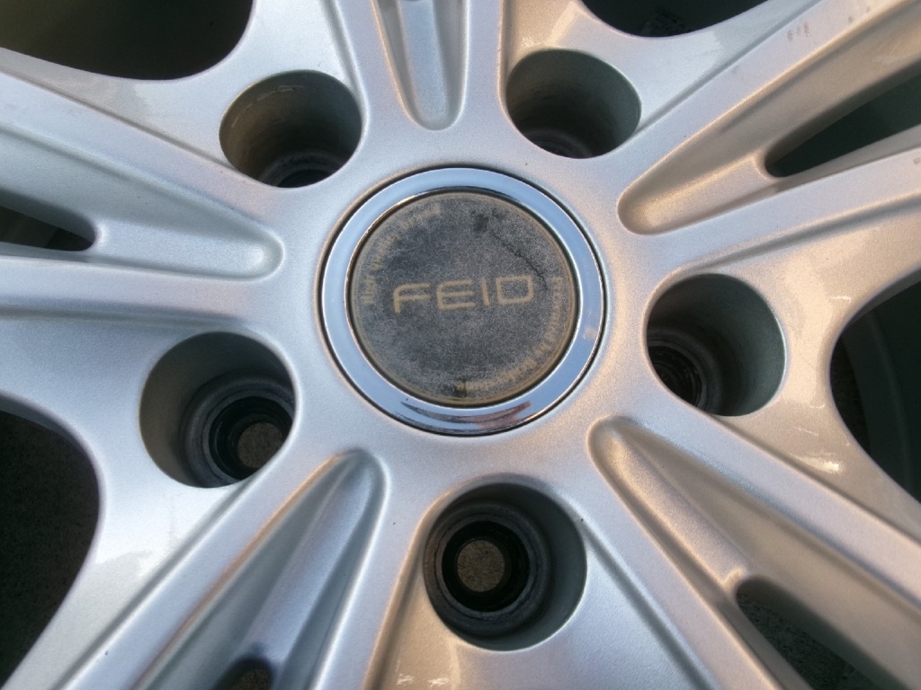 Bridgestone - FEID/New 16-inch studless tires (set of 4)