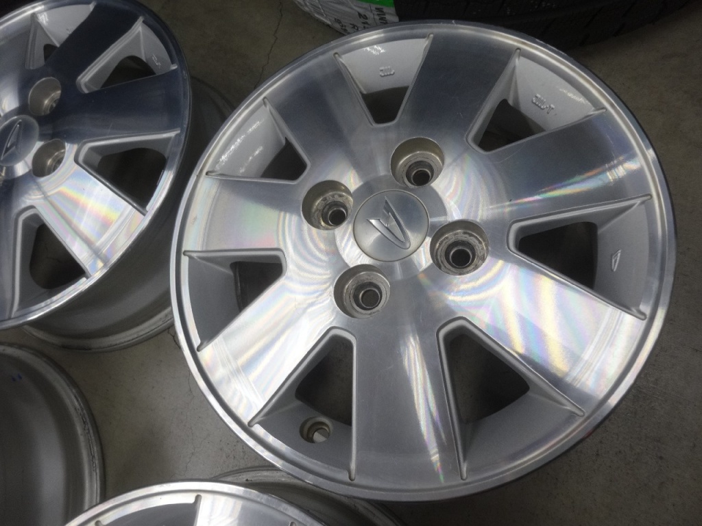 Daihatsu - Daihatsu genuine 13-inch wheels (4 pieces)