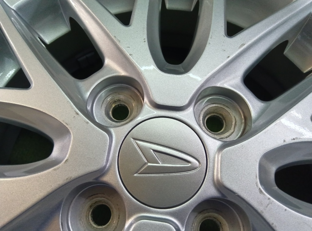 Daihatsu - Daihatsu Genuine YH14-inch Studless Tires (Set of 4)