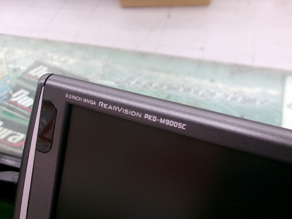 Alpine - Used! 9-inch rear monitor (left and right) / PKG-M900SC