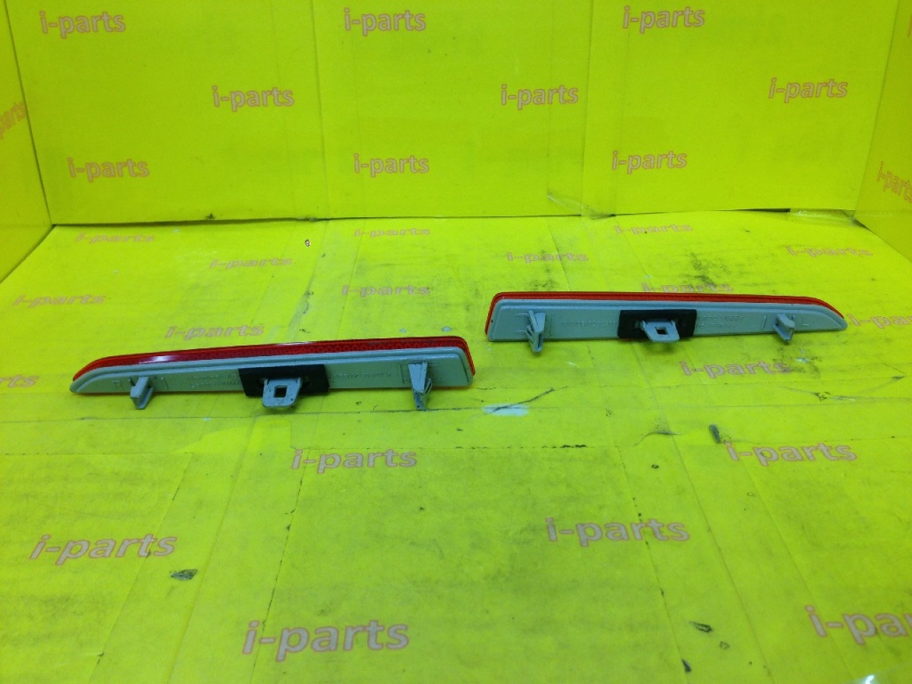 Daihatsu - Used Tanto and other genuine reflectors (left and right set)