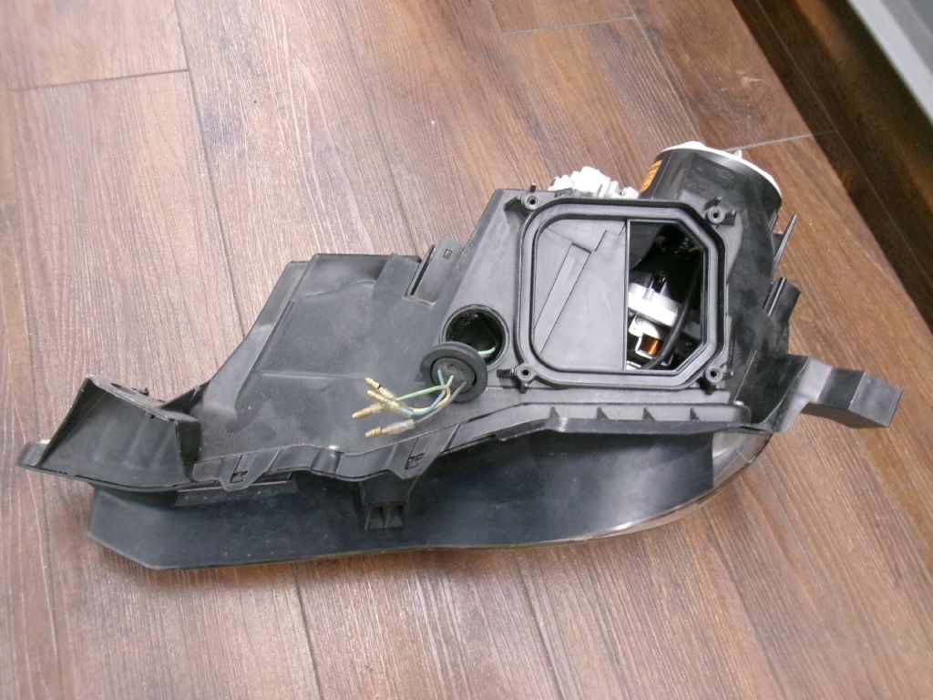 Toyota - Genuine 86 (ZN6) early model headlight set (left and right)