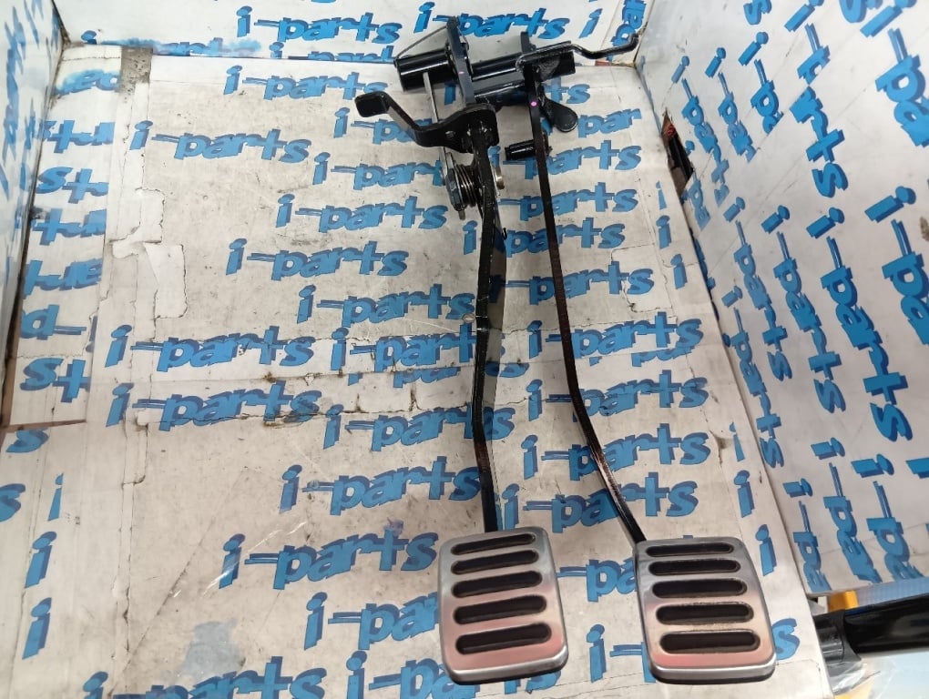 Suzuki Sport - Used! Genuine ZC32 Swift Sport pedal set (2 pieces)
