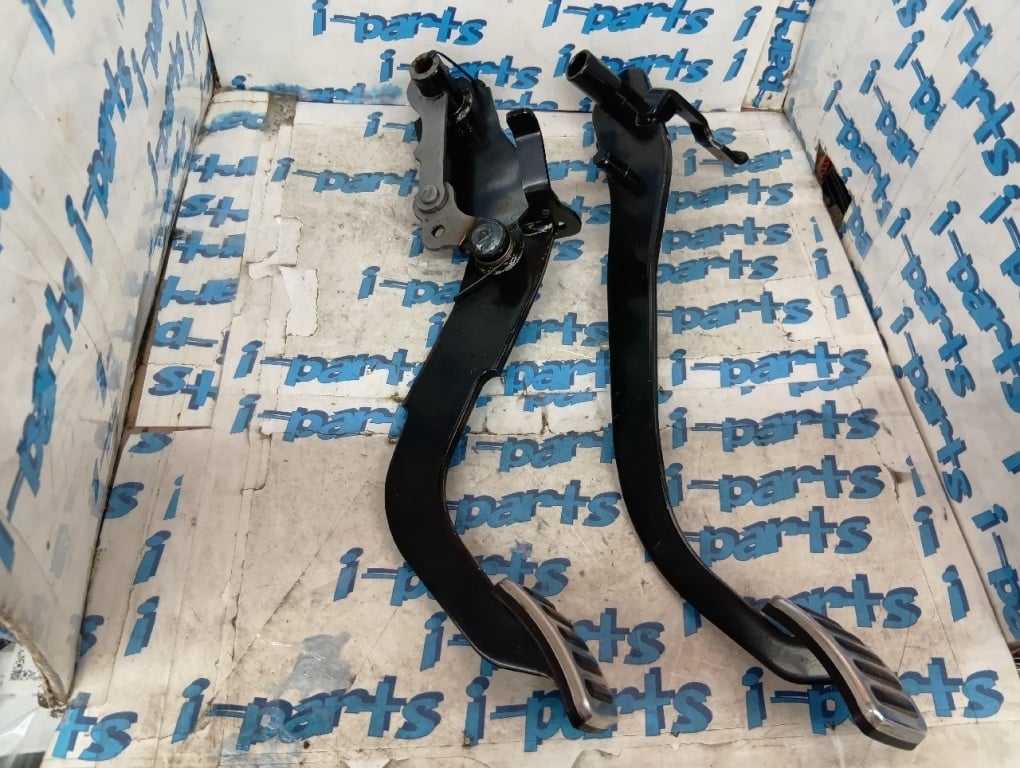 Suzuki Sport - Used! Genuine ZC32 Swift Sport pedal set (2 pieces)