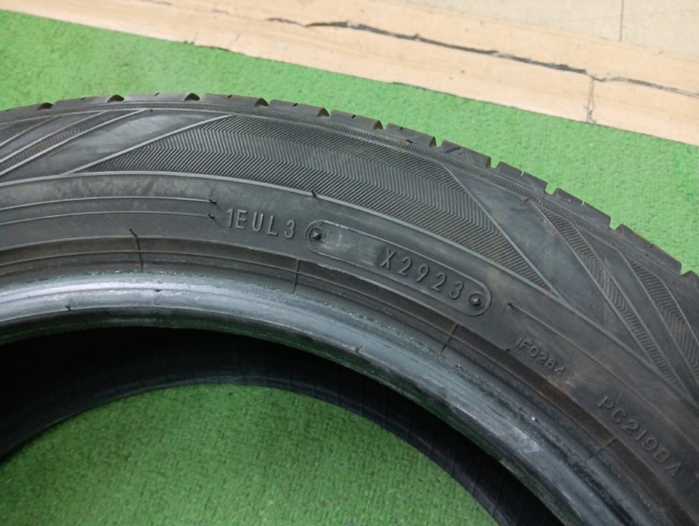 Autobacs - Two used tires (195/55R16)