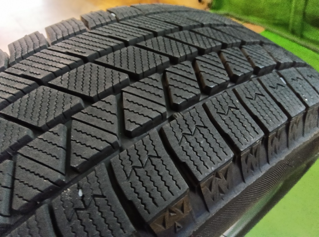 Bridgestone - ECOFORME/BS 15-inch studless tires (4 tires)