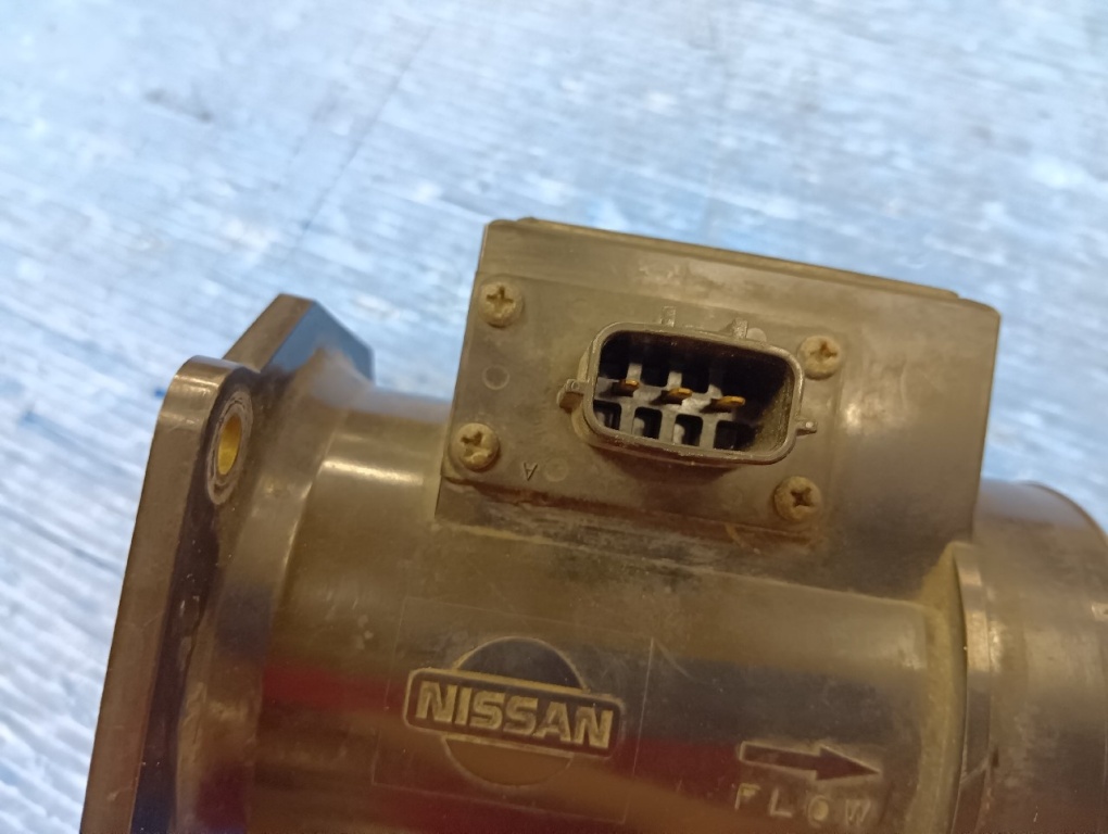 Unknown - Nissan Motor Co., Ltd. - Skyline (ER34) genuine air flow sensor