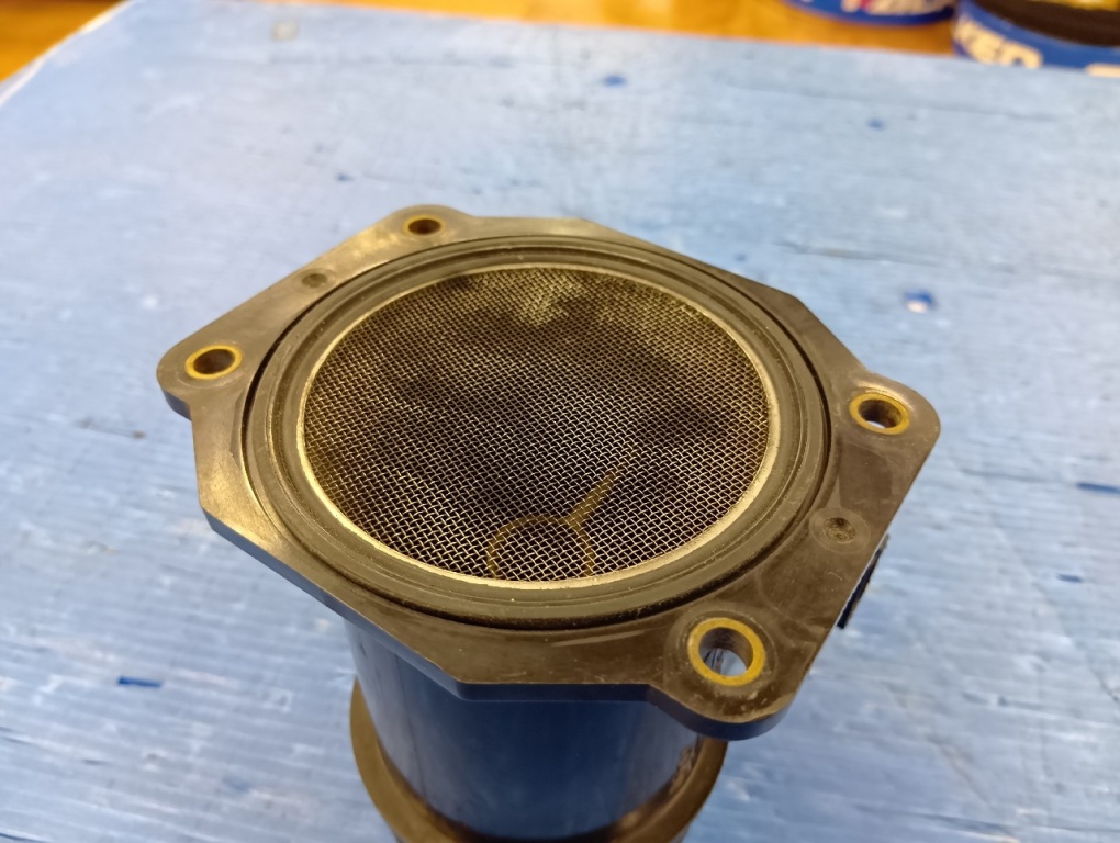 Unknown - Nissan Motor Co., Ltd. - Skyline (ER34) genuine air flow sensor