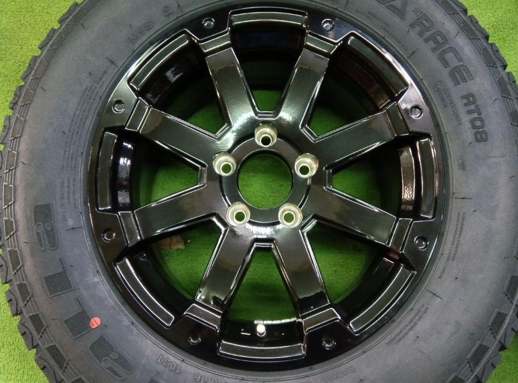 BADX - Rock Kelly / Brand new 16-inch tires, set of 4