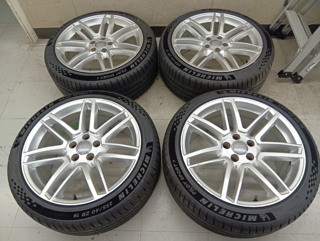 Audi - Audi A6 Genuine / MI 19-inch set of 4