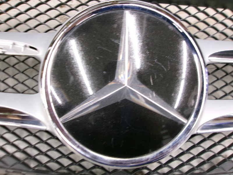 Benz - For parts! Genuine Mercedes-Benz (W205) grille