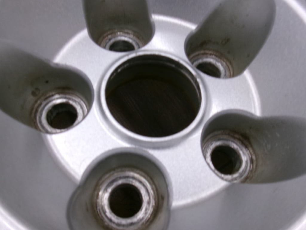 Mitsubishi - Set of 4 genuine Lancer Evolution 7 17-inch wheels