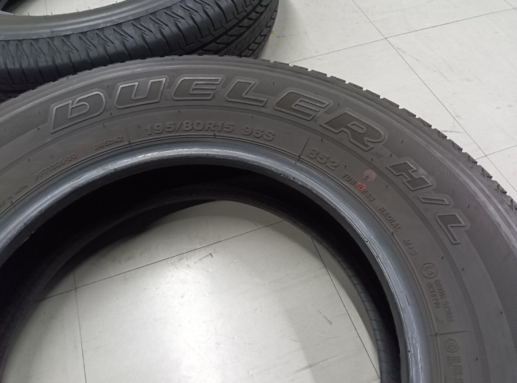 Bridgestone - Used tires (195/80R15) - set of 4 - Nengun Performance