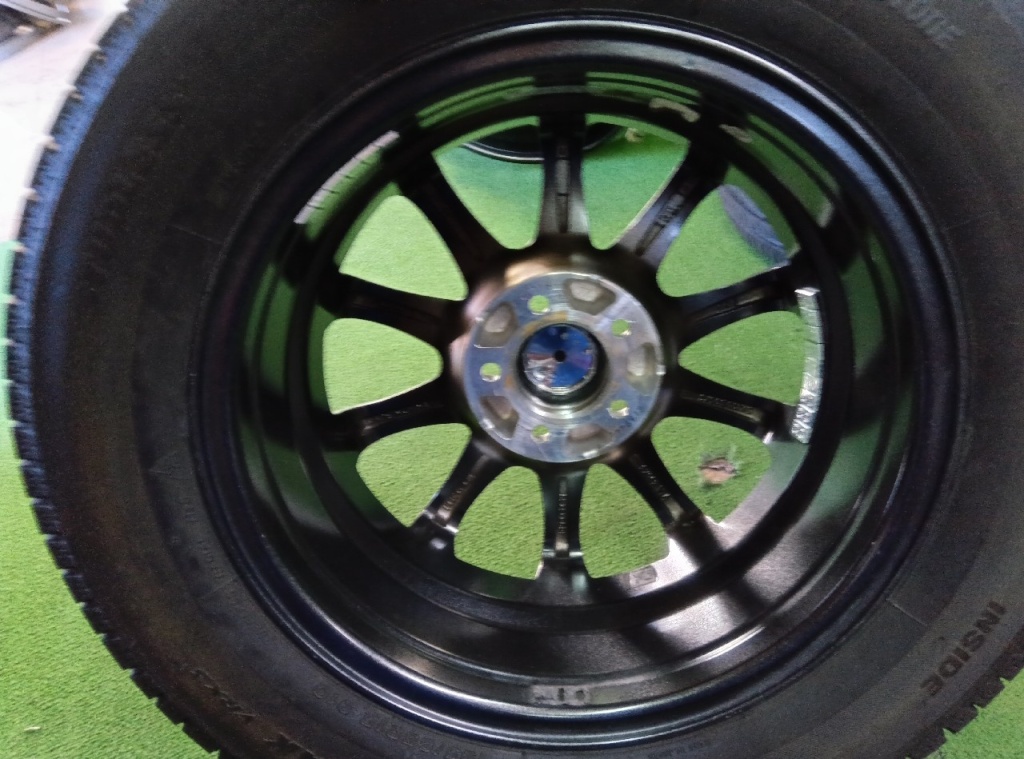 Hot Stuff - Exceeder/BS 15-inch studded tires (4 pieces) - Nengun