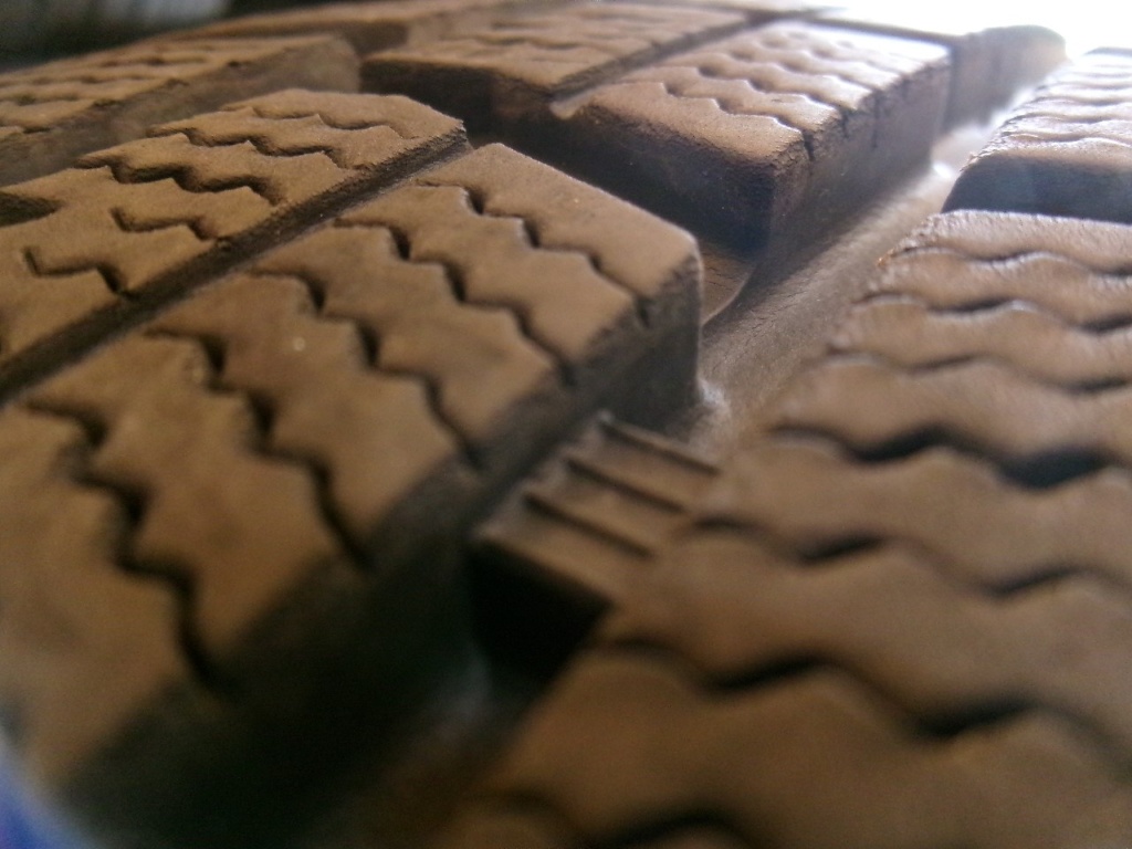 BADX - Roxani/GY 16-inch studless tires (set of 4)