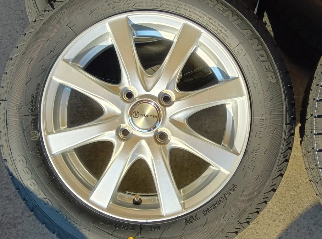 Autobacs - VENDETTA/New Studless 14-inch Set of 4