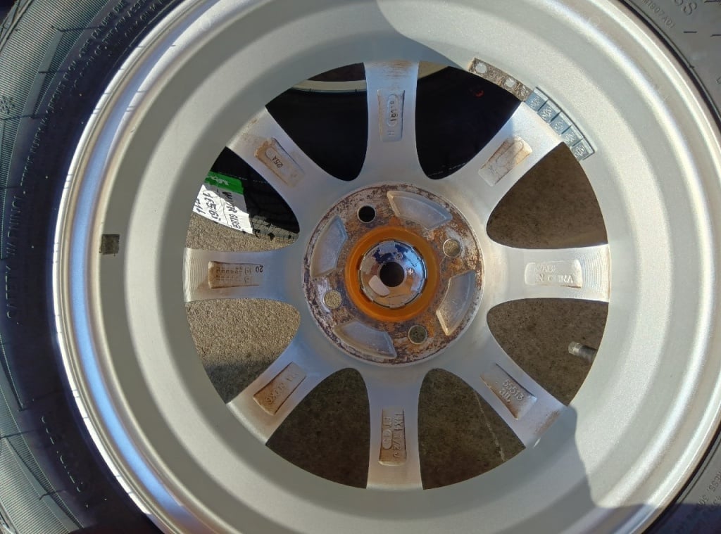 Autobacs - VENDETTA/New Studless 14-inch Set of 4