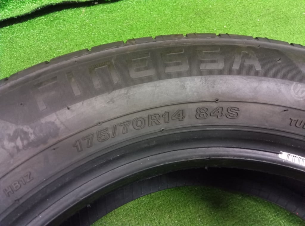 Bridgestone - Used tires (175/70R14) 6.5? 4 pieces