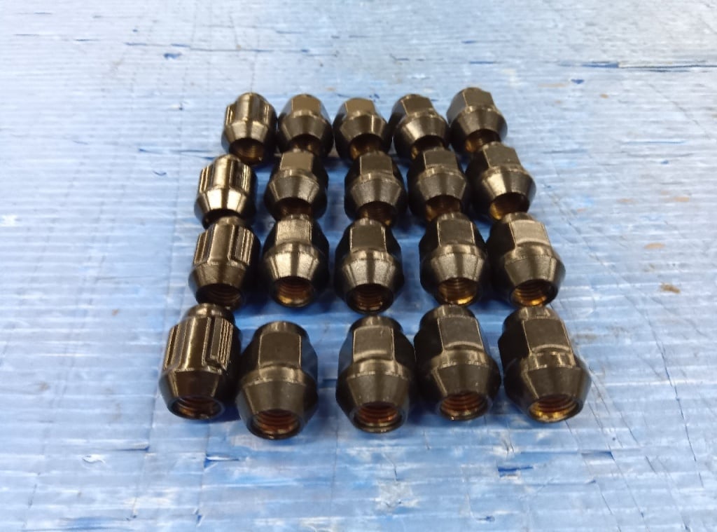 Autobacs - Unused! Set of 20 lock nuts, M12xP1.5