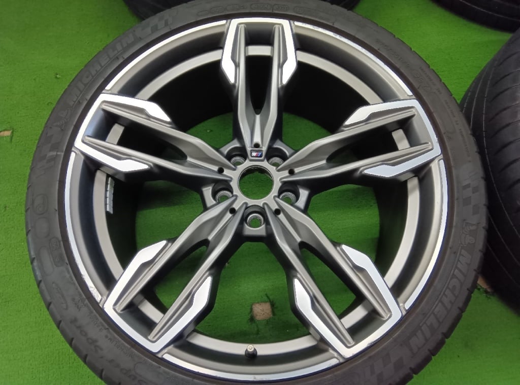 BMW - BMW X3 (G01) Genuine / MI 21-inch set of 4