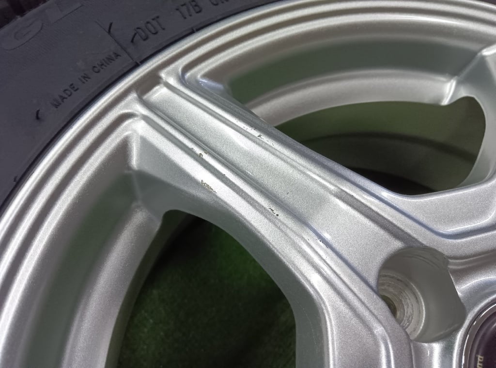 Bridgestone - BALMINUM/New Studless 14-inch 4 pieces