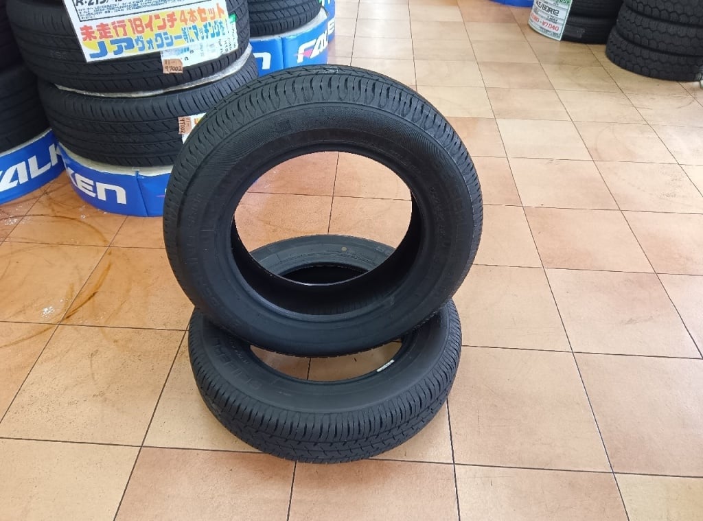 Bridgestone - Used tires (165/70R14) 6mm, 2 pieces