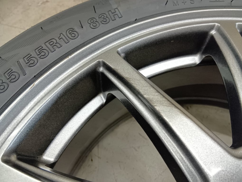 BADX - Roxani Sport/GL 16-inch studless tires (set of 4)