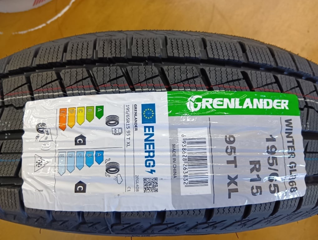 5zigen - Legales/Brand new 15-inch studded tires (set of 4)