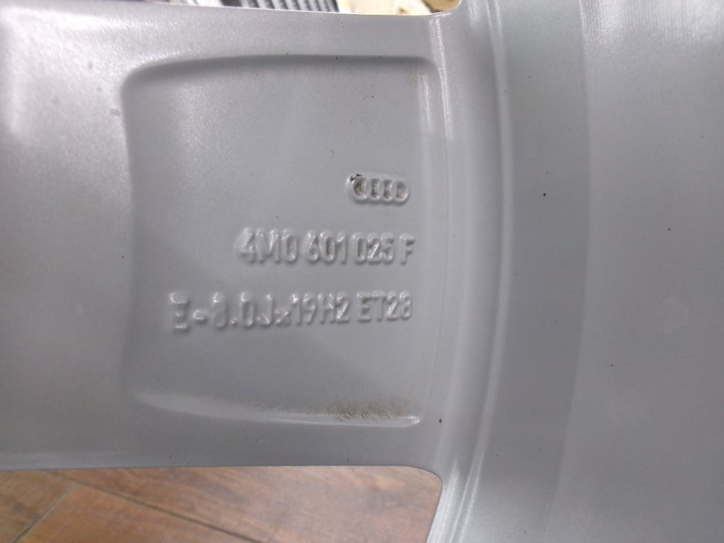 Audi - Audi Q7 genuine 19-inch wheel set of 4