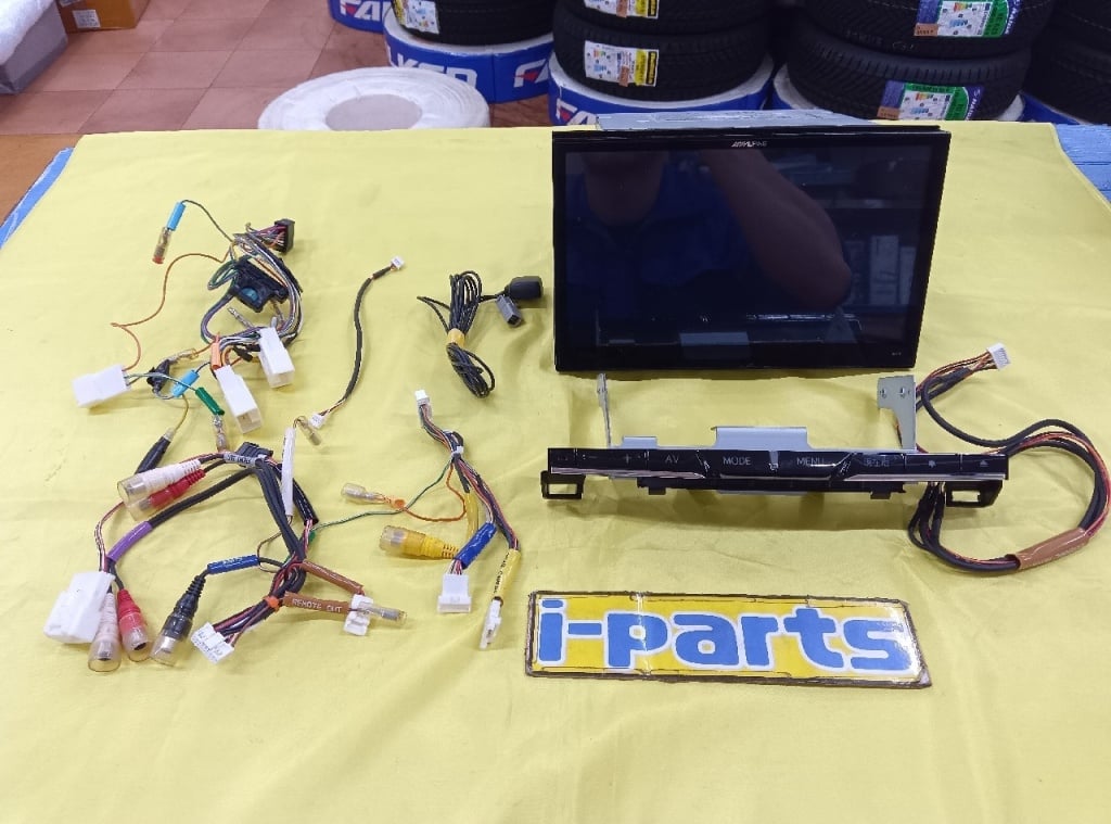 Alpine - Toyota universal 10-inch memory navigation system (EX10)