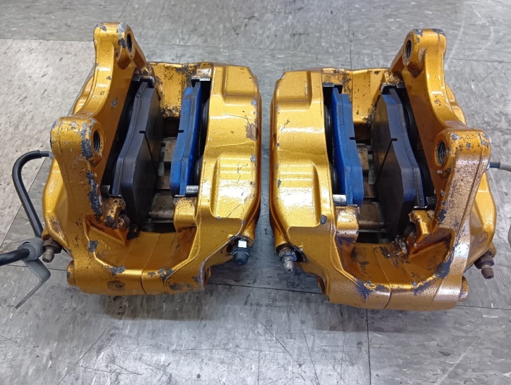 Brembo - Genuine Z33 Brembo front calipers + rotors