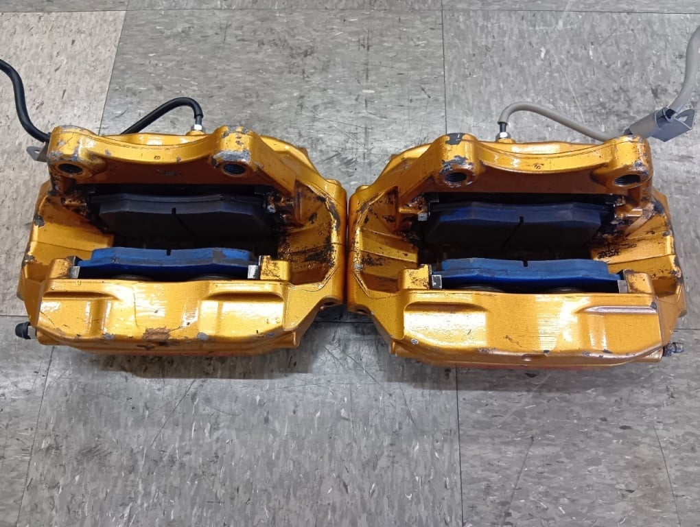 Brembo - Genuine Z33 Brembo front calipers + rotors