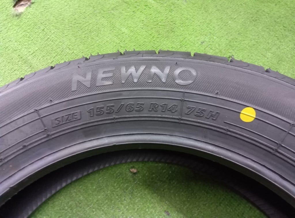 Bridgestone - Set of 4 unused tires (155/65R14)