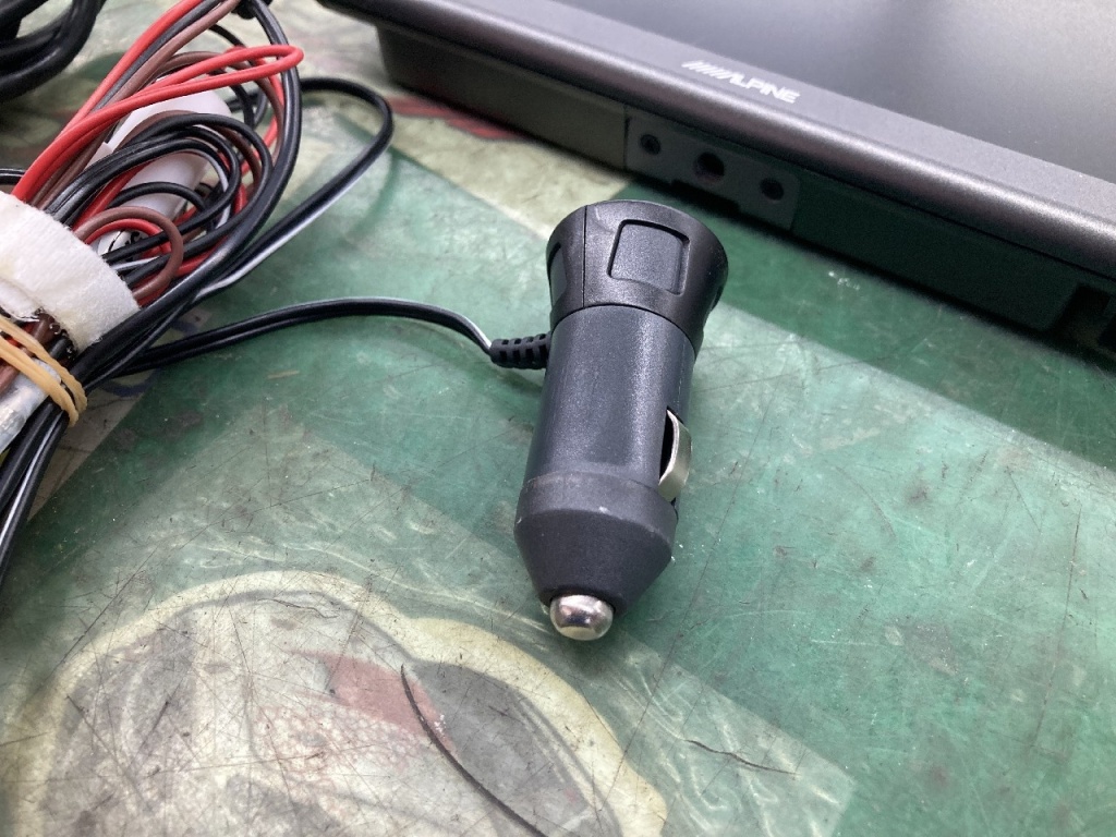 Alpine - Used! 7-inch rear monitor (PKG-M700SC)