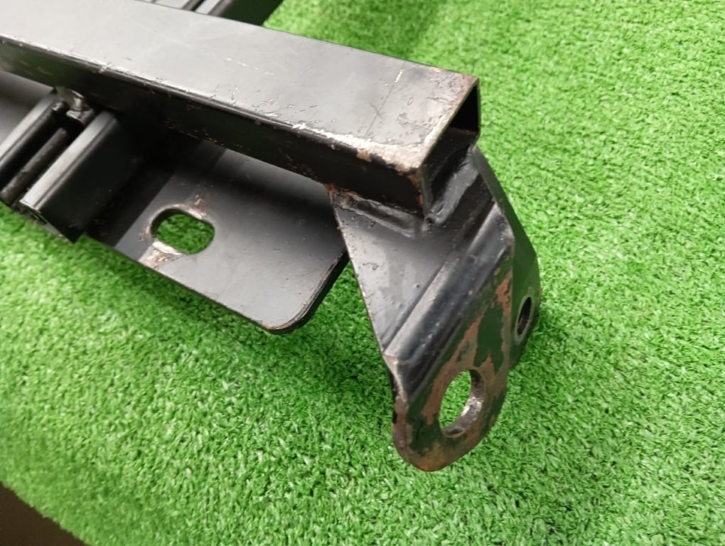 Bride - Seat rail (RH) for Silvia (S13/S14)